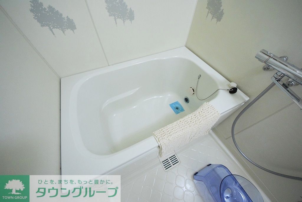 バス・シャワールーム　お問合せは(株)タウンハウジングレジデンス事業部　赤坂店・…