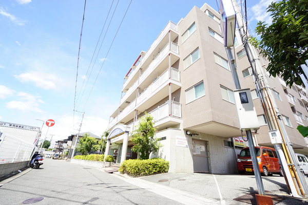 建物外観　オンライン内覧実施中