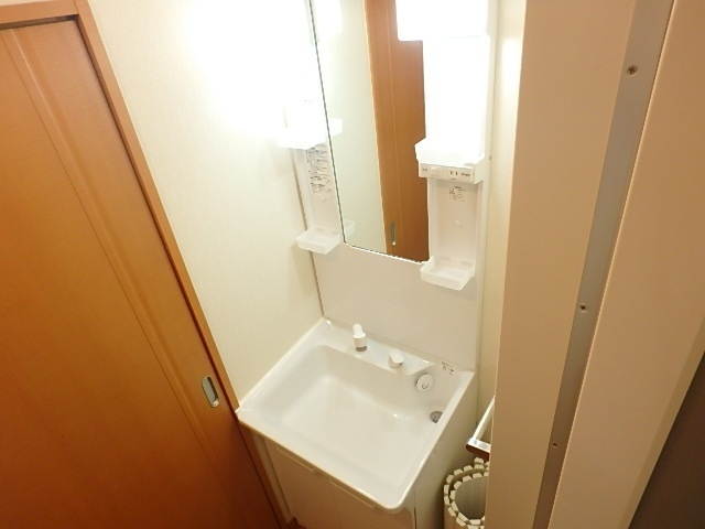 洗面設備　他の部屋の写真です
