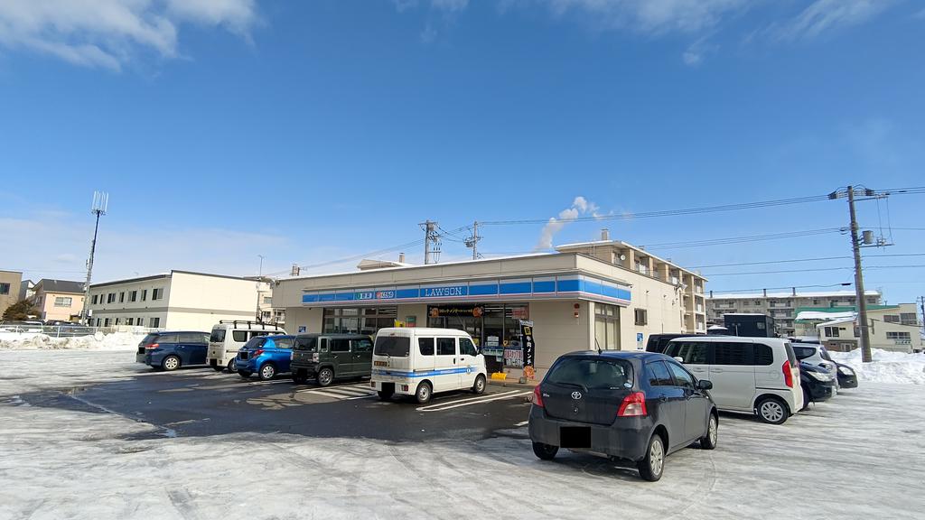 コンビニ　ローソン苫小牧弥生町店（コンビニ）まで311m