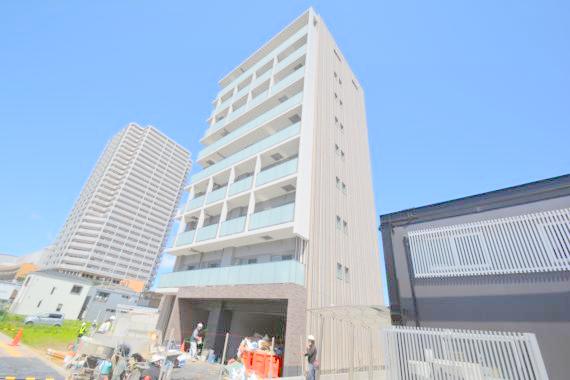 建物外観　存在感のある外観は落ちついた色合いで、堂々としていますね。