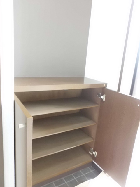玄関　下駄箱