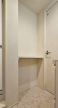 玄関　※同物件参考写真