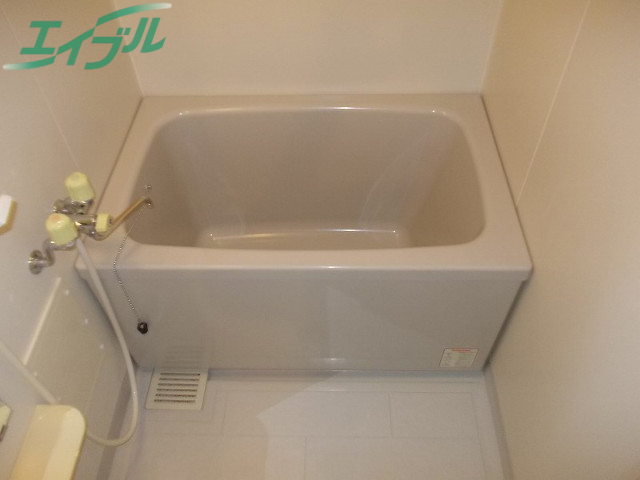 バス・シャワールーム　同タイプ部屋写真です。