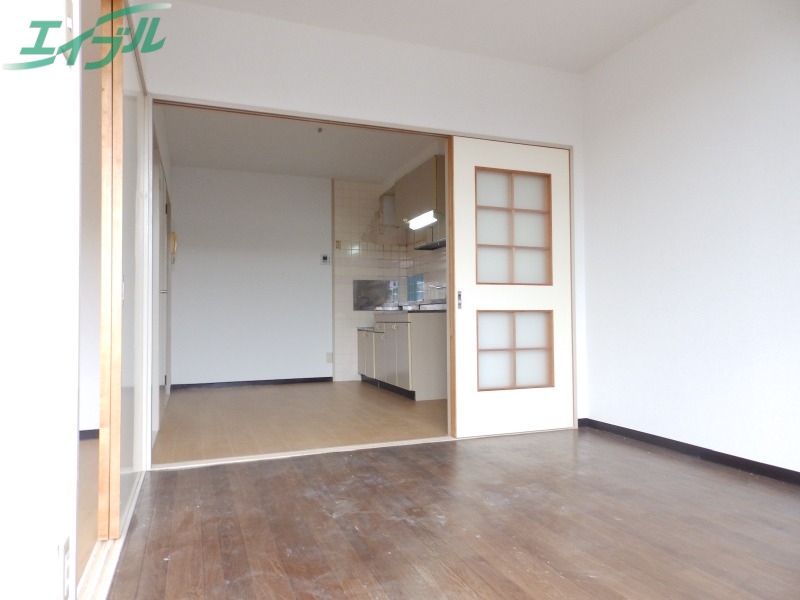 居室・リビング　同タイプ部屋写真です。