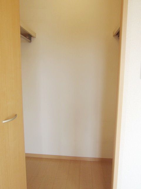 収納　★奥行のあるクローゼット★