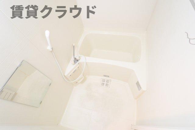 バス・シャワールーム　ゆったり過ごせるお風呂です