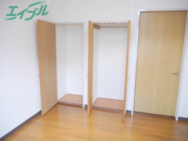 収納　収納別部屋の写真です