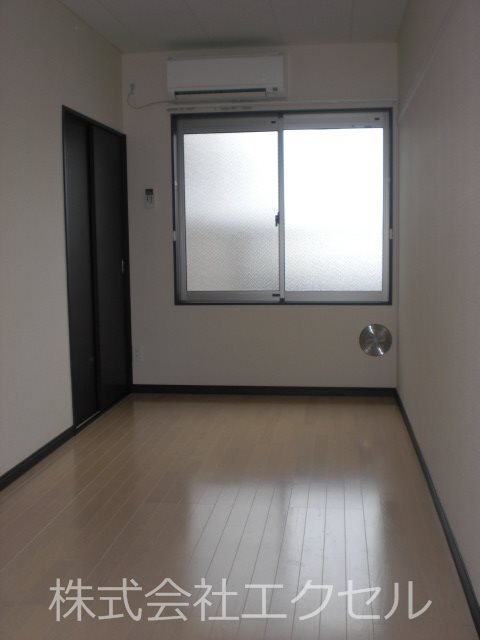 その他部屋・スペース　フローリングの室内です。