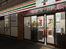 コンビニ　セブンイレブン 新宿職安通り店（コンビニ）まで137m