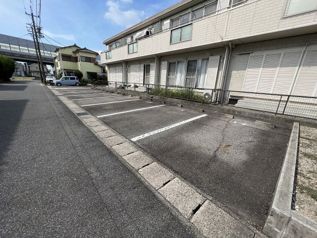 駐車場　B105参考写真