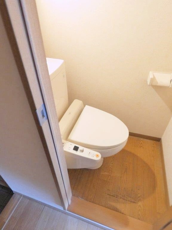 トイレ　図面と現状に相違がある場合には現状を優先