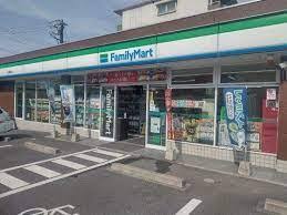 コンビニ　ファミリーマート 緑尾崎山店（コンビニ）まで1606m