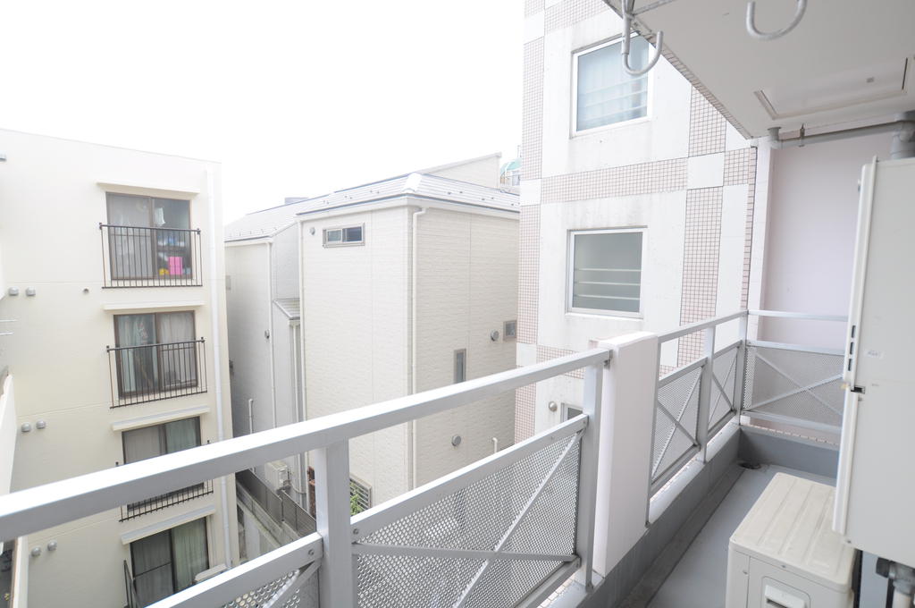 バルコニー　※別部屋参考画像です