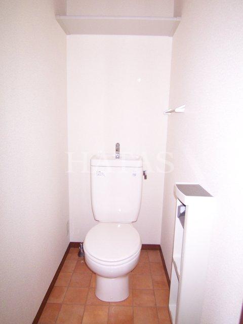 トイレ　同物件別部屋（間取り反転）