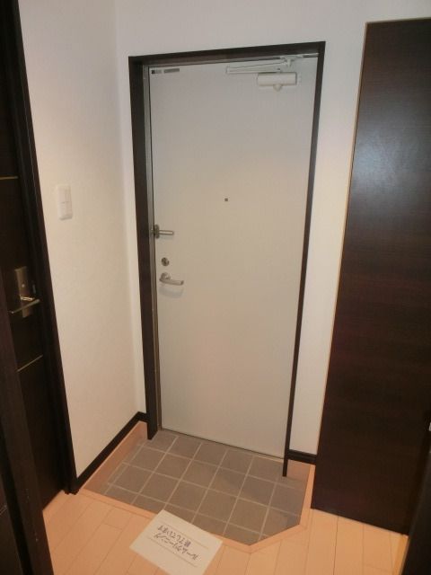 玄関　シューズボックス付の玄関