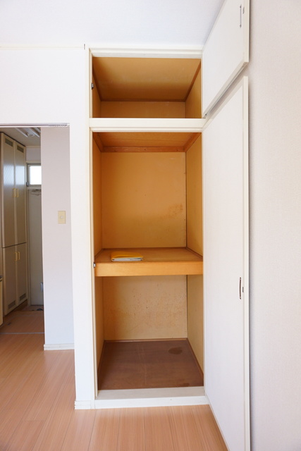 収納　奥行のある収納付です！増えがちな荷物をスッキリ収納できます！