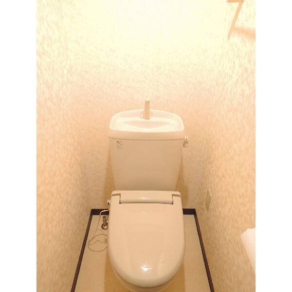トイレ　トイレもきれいです