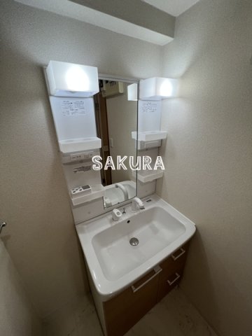 洗面設備　忙しい朝には欠かせない洗面所です♪
