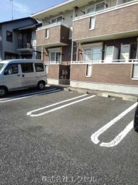 駐車場　敷地内駐車場。