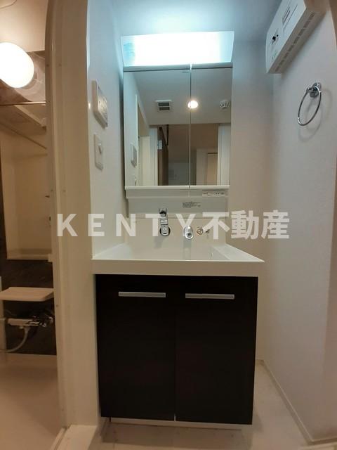 洗面設備　使いやすい洗面所です