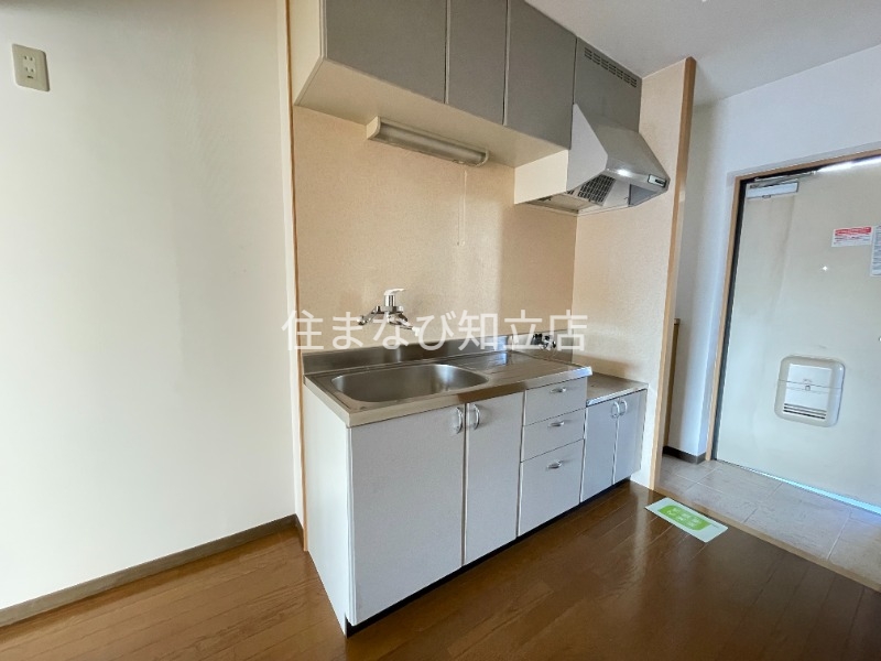 キッチン　同型別部屋写真