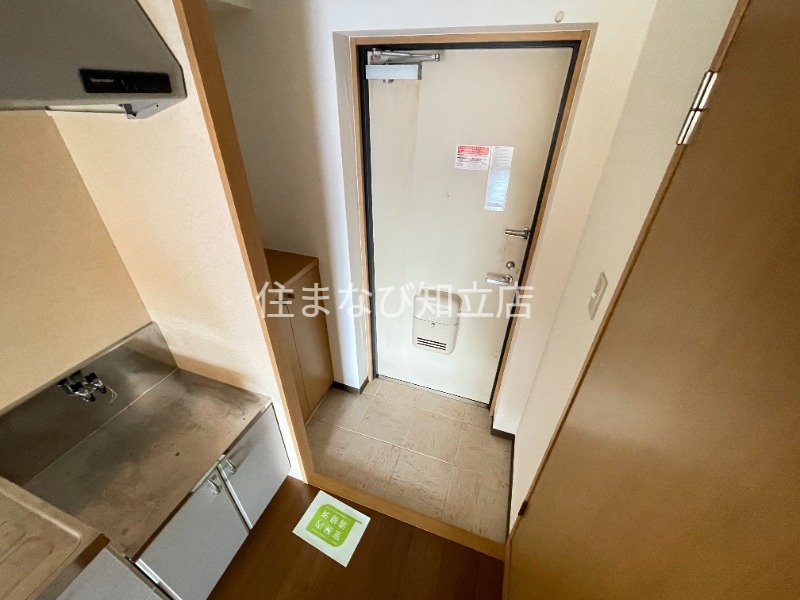 玄関　同型別部屋写真