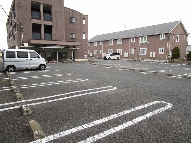 駐車場　駐車スペースもあります
