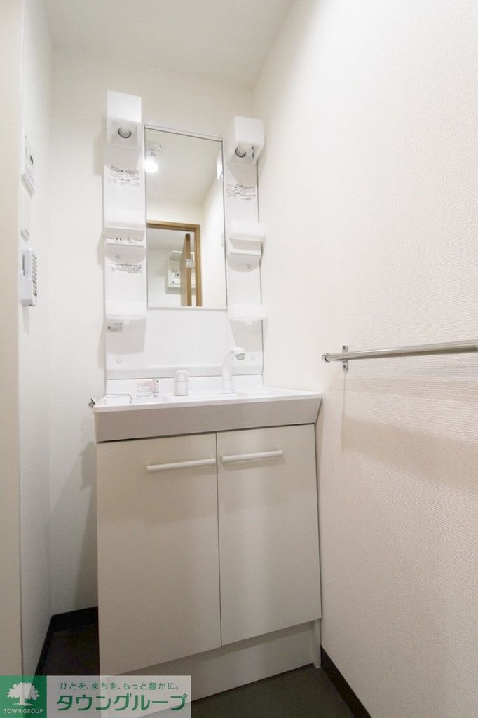 洗面設備　同物件別部屋写真