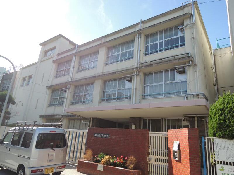 小学校　大阪市立聖賢小学校（小学校）まで654m