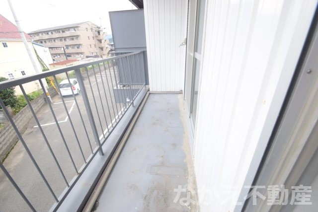 バルコニー　バルコニーからの眺めを楽しみながら食事をしませんか