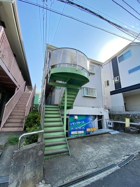 エントランス　★お問い合わせはタウンハウジングまで★