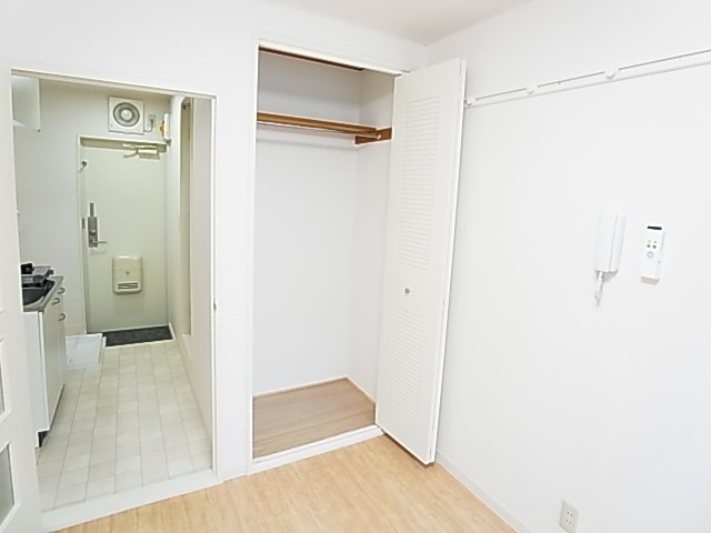 収納　同一物件別部屋写真