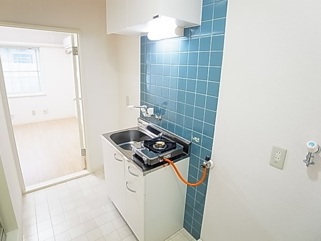 キッチン　同一物件別部屋写真