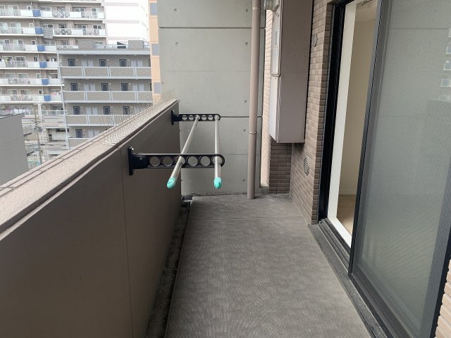 バルコニー　陽当たり良好なバルコニーです