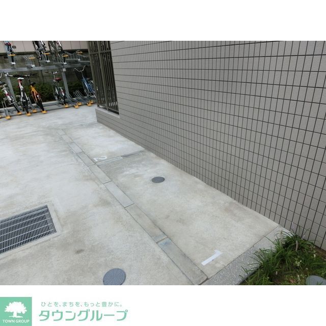 駐車場　バイク駐輪場