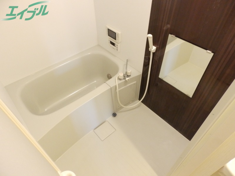 バス・シャワールーム　別部屋参考写真