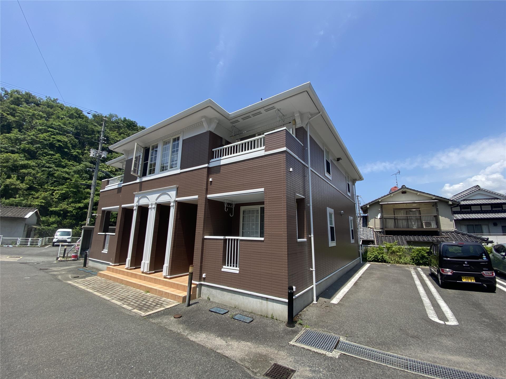 建物外観　2006年築　ブランシュール Ａ