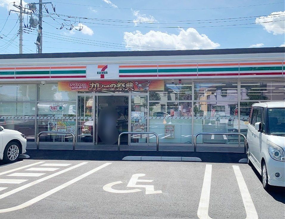 コンビニ　セブンイレブン越谷東大沢3丁目店（コンビニ）まで420m
