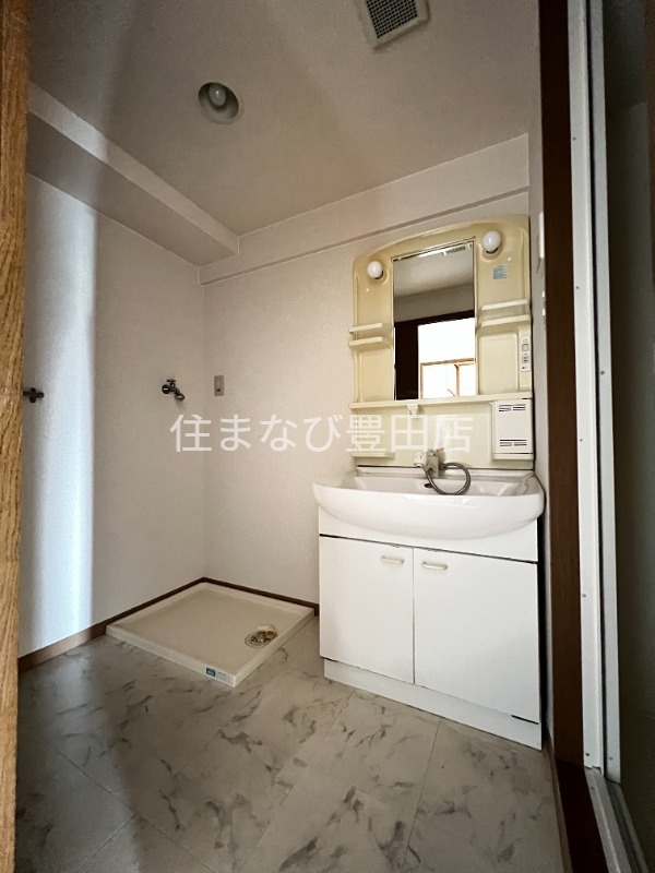 洗面設備　同型別部屋写真