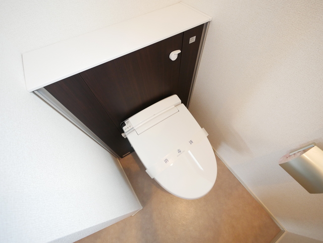 トイレ　★温水洗浄便座付きのトイレです★