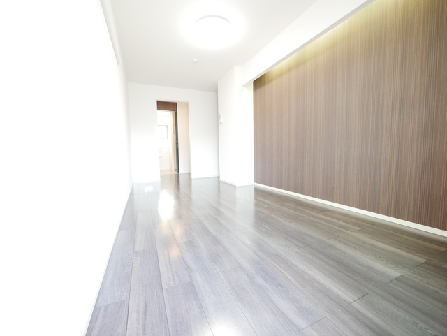 居室・リビング　★アクセントの壁がおしゃれなお部屋です★