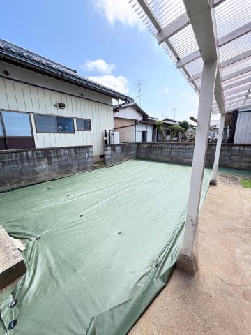 庭　広々とした専用庭付き。ガーデニングや家庭菜園を楽しめます。