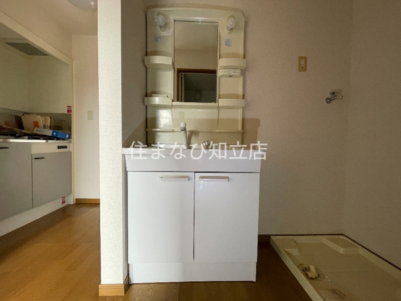洗面設備　同型別部屋写真