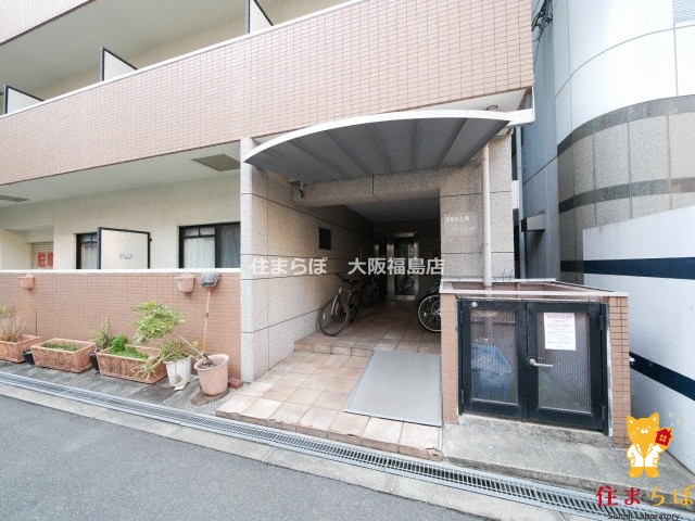 エントランス　共用部の印象も大切に