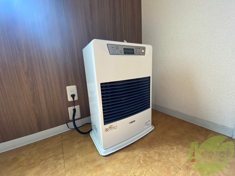 その他設備　暖房は灯油なので冬でも暖かいですよ～