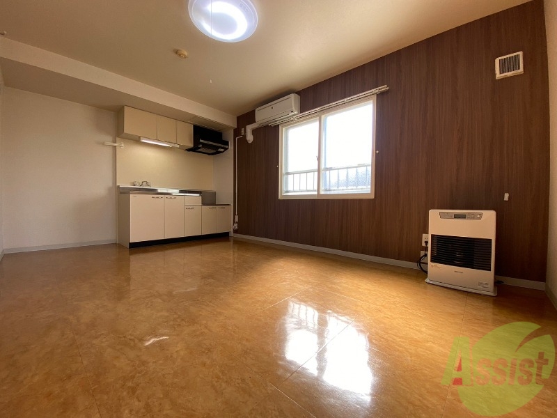 居室・リビング　広くてキレイなお部屋が広がっていて、充実した生活が送れそう。