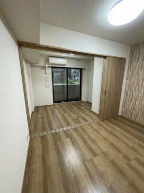 居室・リビング　明るい雰囲気で暮らしやすい！優しい質感の室内がオススメ☆