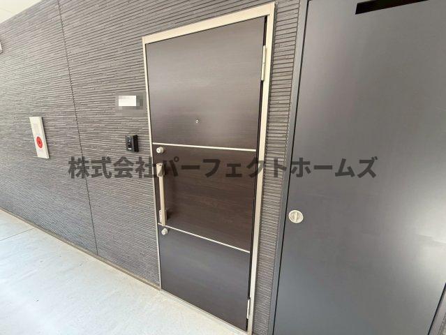 玄関　収納もある玄関です