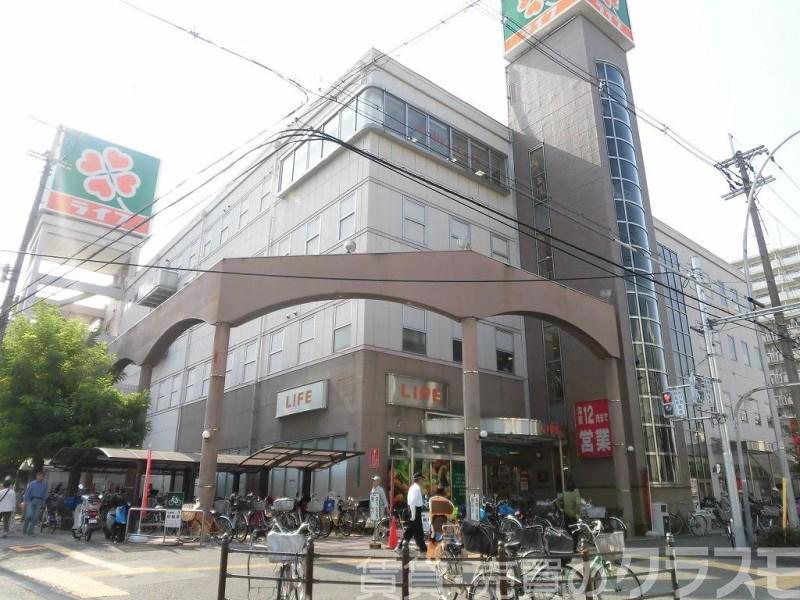 スーパー　ライフ・新大阪店（スーパー）まで410m